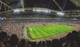 长春足球比分,激战正酣，悬念待解