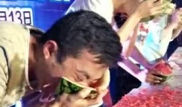 比赛吃瓜搞笑视频,吃瓜搞笑视频盘点