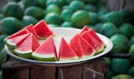 西瓜的西吃瓜,夏日消暑美食之旅