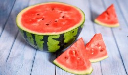 吃药可以吃瓜吗,瓜果可以同食吗？揭秘药物与瓜果的相容性