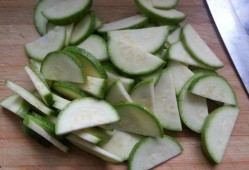 葫芦瓜搭配什么吃