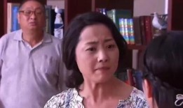 婆婆不让孙女吃瓜,瓜果自由背后的家庭矛盾