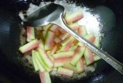 人家吃瓜你吃瓜皮,从吃瓜到吃瓜皮，揭秘娱乐圈的“瓜皮”文化