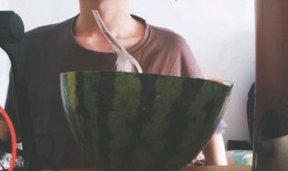 库里吃瓜表情包,揭秘篮球巨星背后的幽默魅力