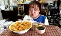 小菲菲吃瓜,小菲菲的瓜田奇遇记