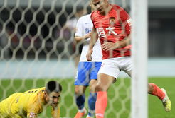 泰达队对阵恒大足球比分,比分揭晓！”