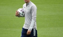 足球比分预测043期,精彩对决，悬念迭起