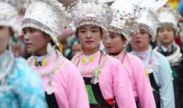 苗族民族吃瓜,瓜果飘香中的民族美食之旅