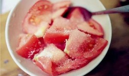 白糖吃瓜放屁视频,白糖吃瓜放屁视频走红网络